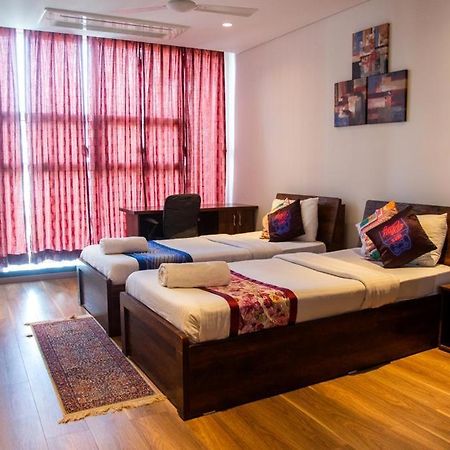 Guest House Service Apartments Pune Eksteriør billede