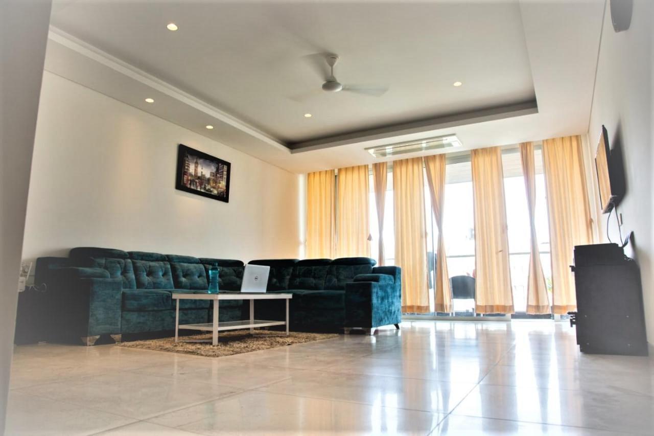 Guest House Service Apartments Pune Eksteriør billede